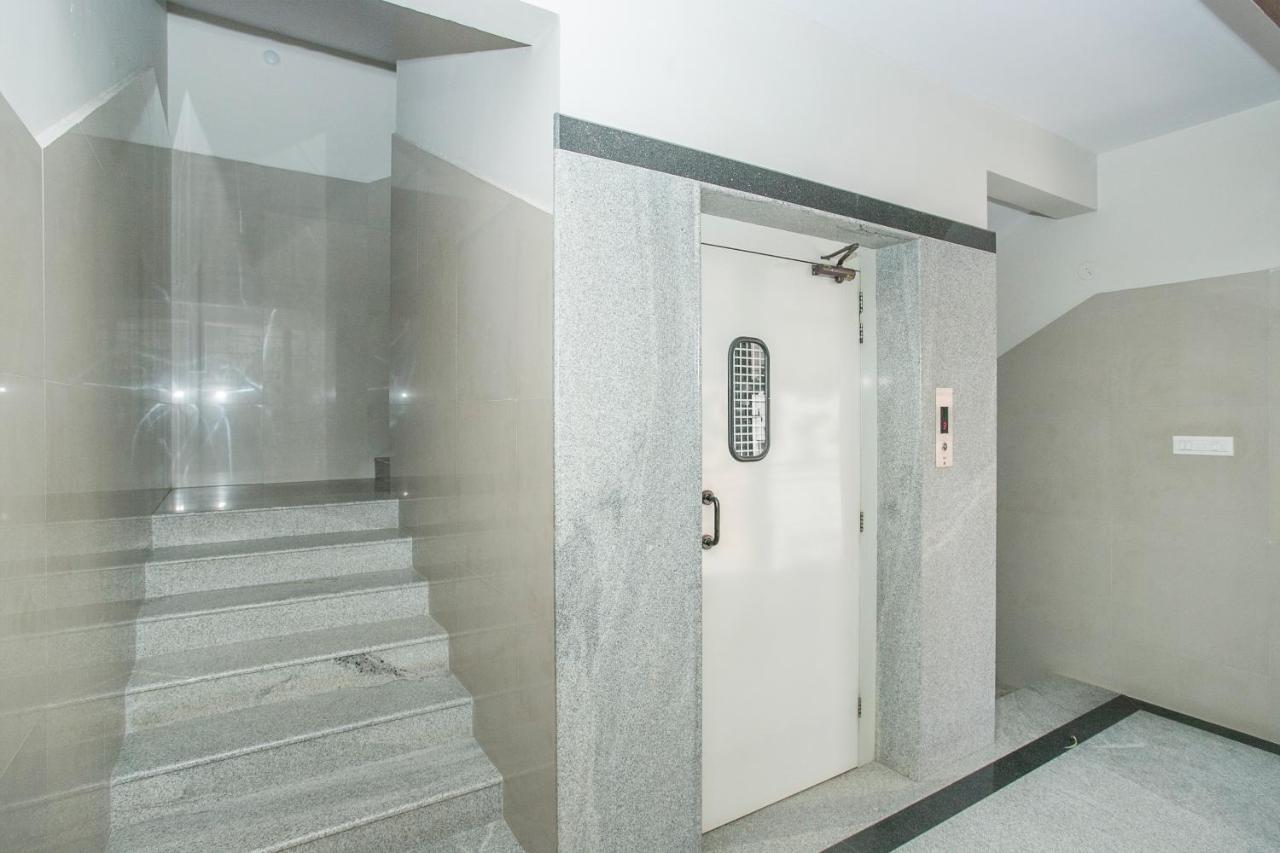 Hotel Saarang Forever Бангалор Екстериор снимка